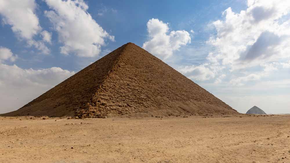 dahshur pyramids cairo egypt