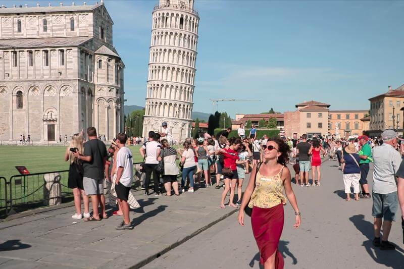 What to Watch For: Scammers selling fake or overpriced “skip the line” tickets for the Leaning Tower and other attractions. Tip: Purchase tickets only from official websites or authorized vendors to avoid disappointment and extra costs.