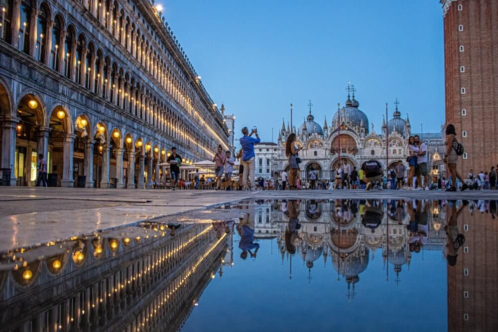 free tour guide to venice - st mark square