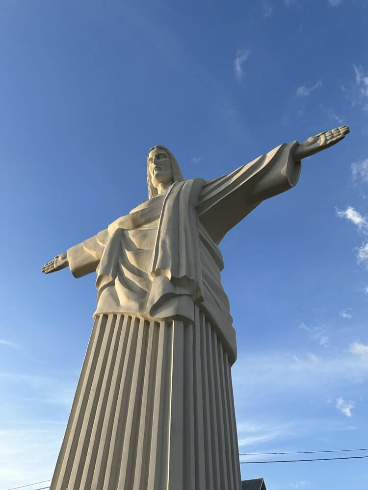 free tour guide to rio de janeiro - jesus statue