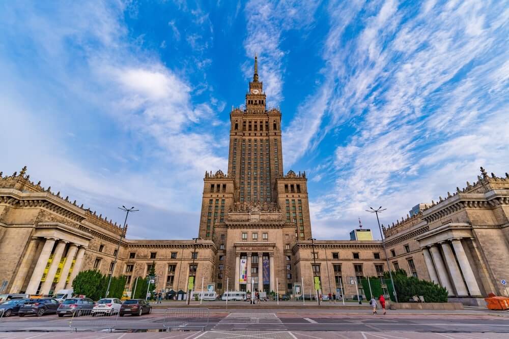 free tour guide to warsaw - on the rise tour