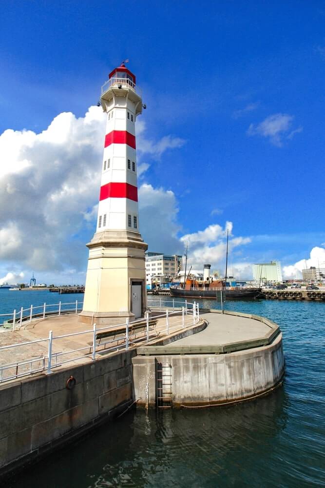 free tour guide to malmö - sweden lighttower