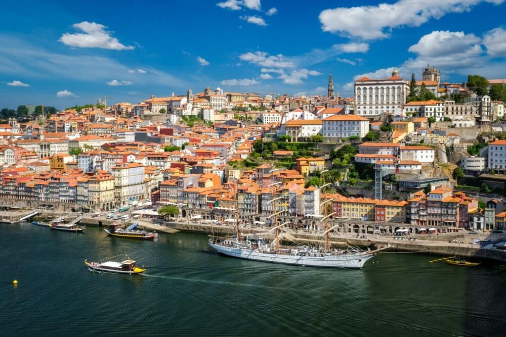 Why September is the Best Month to Travel: A Tour Guide's Secret 2 shutterstock 2496185549 min