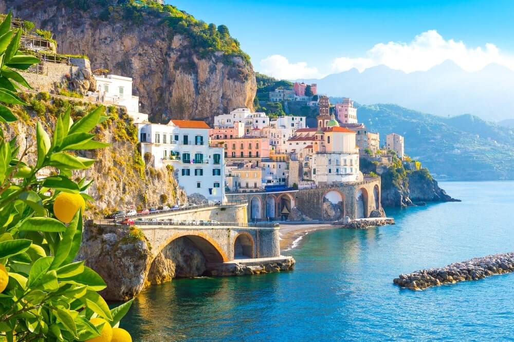 Why September is the Best Month to Travel: A Tour Guide's Secret 1 shutterstock 2581445087 min