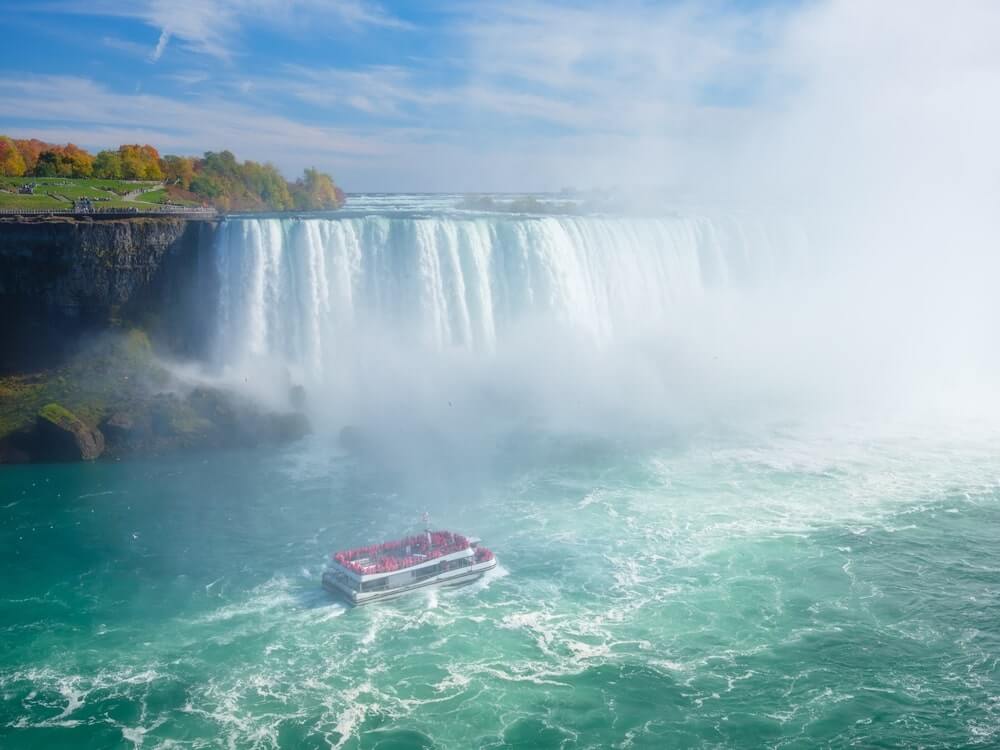 Beyond the Big Parks: Your Guide to a Perfect Fall Trip in the USA 1 shutterstock 2629751041 min